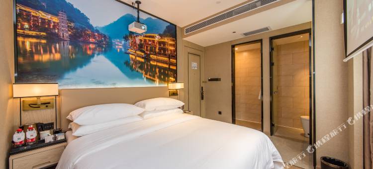 维纳斯国际酒店(岳麓山高校店)图片