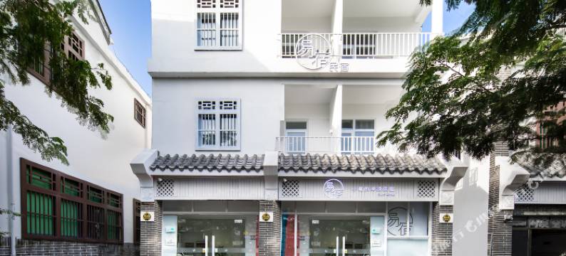 三亚易宿设计冲浪民宿(蜈支洲岛后海店)图片