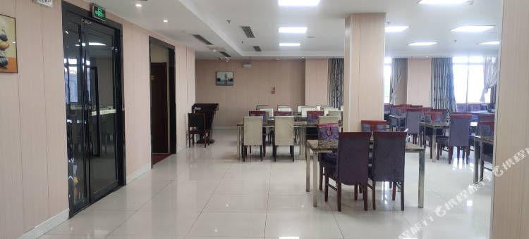 济宁微山至臻名都大酒店(金源路店)图片