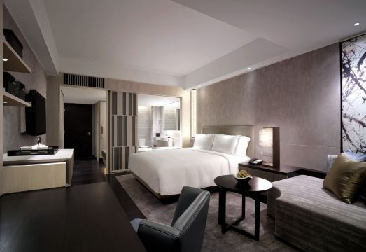 New World Makati Hotel Hotel Overview