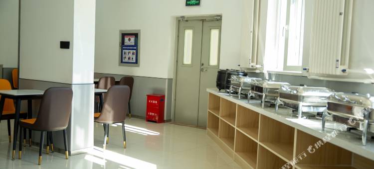 如家睿柏·云酒店(海阳金海螺广场店)图片