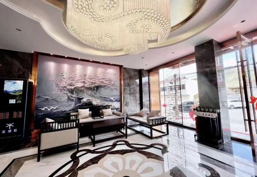 VIP Hotel Hotel Overview