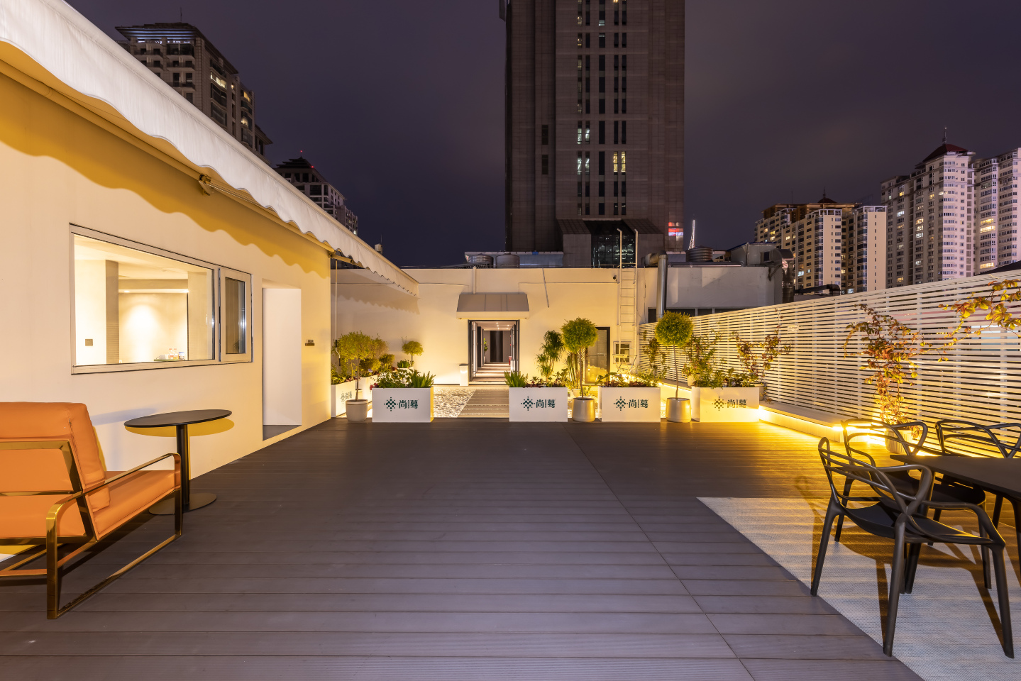 ShangMo Hotel (Jinma Biji Shop, Nanping Pedestrian Street, Kunming) Hotel Overview