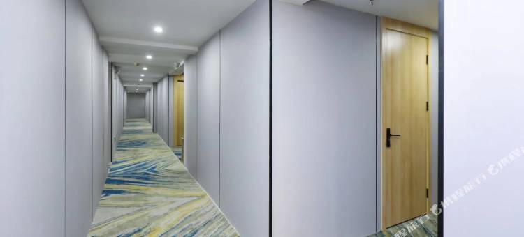 咖居酒店(南京工业大学龙华路地铁站店)图片