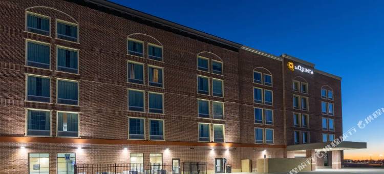 达拉斯拉昆塔温德姆酒店套房-弗赖拉辛体育场(La Quinta Inn & Suites by Wyndham Dallas - Frisco Stadium)图片