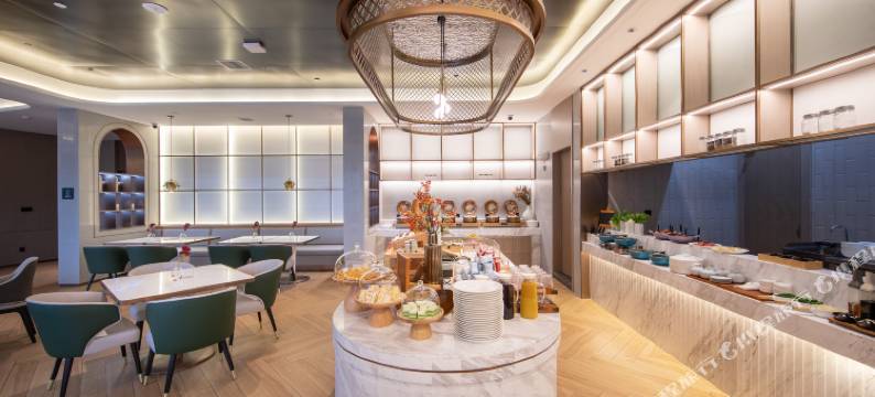 长沙五一广场东塘地铁站亚朵酒店图片