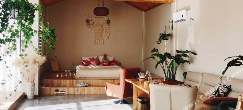 嘉峪关小筑里民宿(悬壁长城店)图片