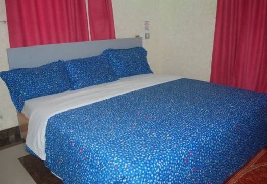 1st Point Hotel and Suites Over view