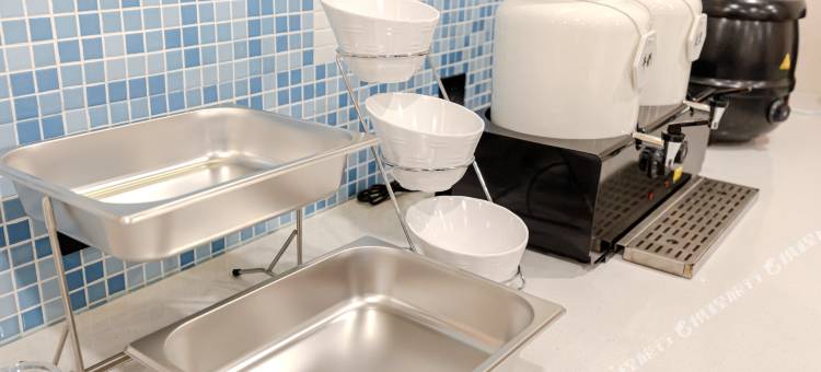 如家UP华驿精选酒店(天津滨海新区泰达MSD青年广场店)图片