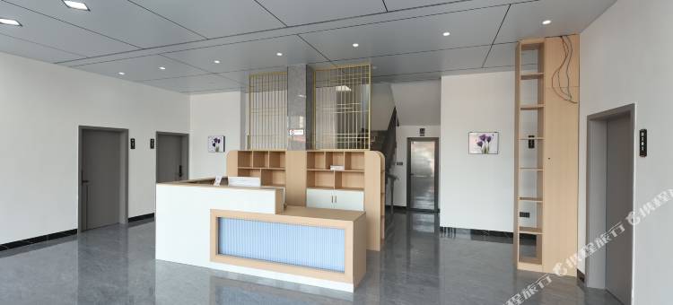 壹叁叁民宿(北海银滩潮雕广场店)图片