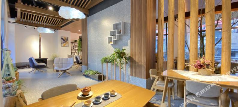 子遇民宿(稻城亚丁游客中心店)图片