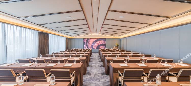 广州奥体中心国际金融城桔子水晶酒店图片