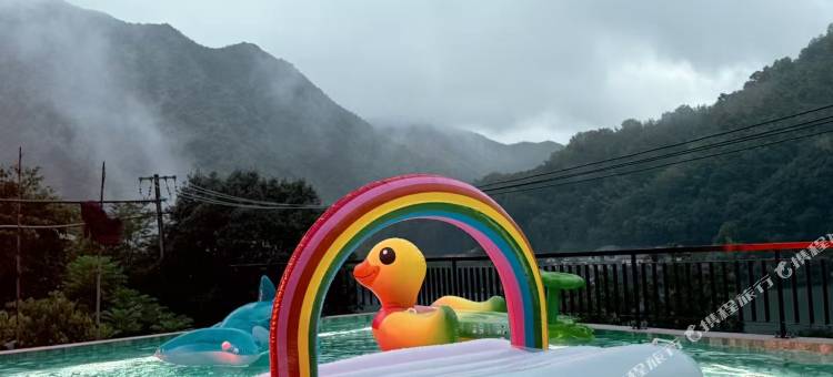 花筑·繁间民宿(月亮湾风景区店)图片