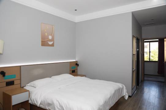 礼泉新聚龙苑大酒店