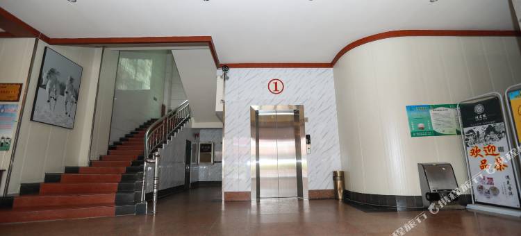 骏怡连锁酒店(茂名信宜新尚路店)图片