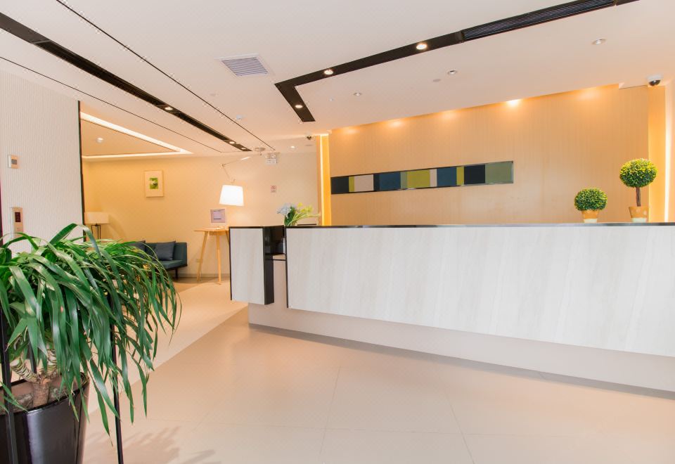 Homeinn Selected Hotel (Shanghai Caolu Minlei Road Subway Station)Hotel Overview