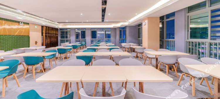 潮漫酒店(肇庆中心敏捷广场店)图片