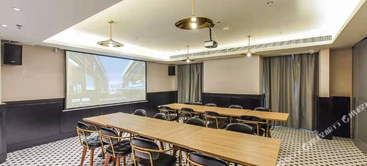 非繁城品酒店(重庆解放碑步行街洪崖洞店)图片