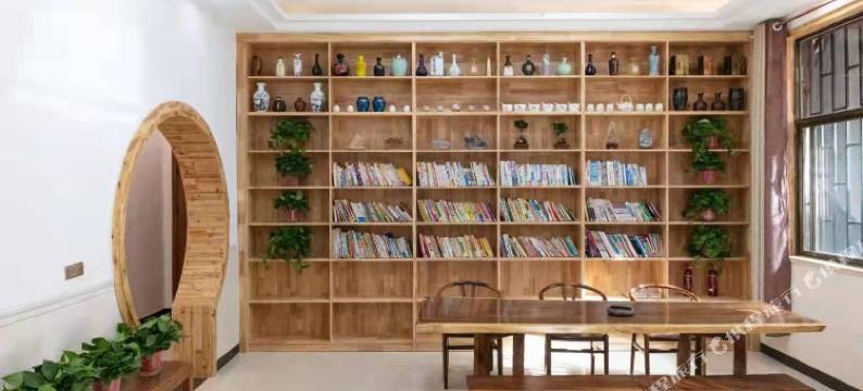 万仙山景香府民宿(郭亮村绝壁长廊店)图片