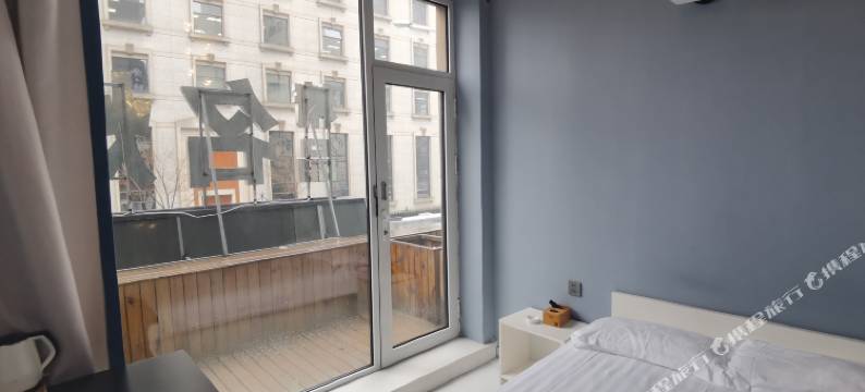 智慧熊酒店(大连火车站中山广场地铁站店)图片