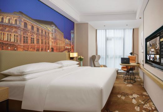 Vienna International Hotel(Ninzhou Dibao Plaza) Hotel Overview