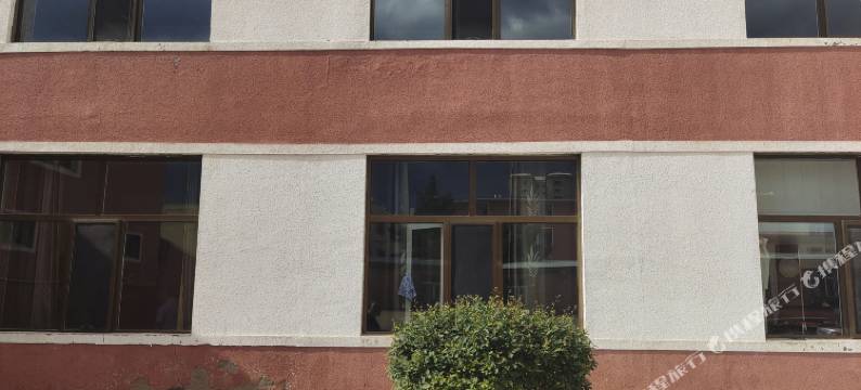 察右后旗利川宾馆图片