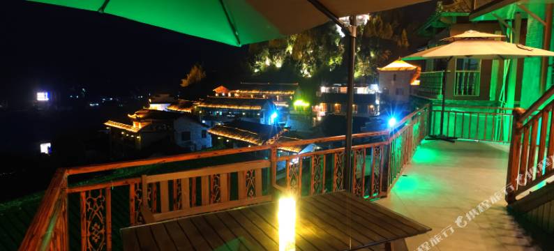 等一个人·庭院观景美宿(芙蓉镇景区瀑布店)图片