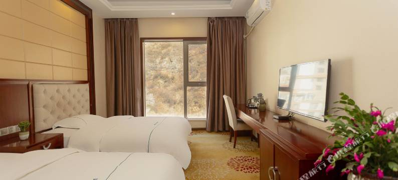 理县嘉源温泉酒店图片