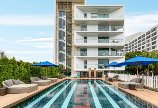 Mera Mare PattayaHotel Overview