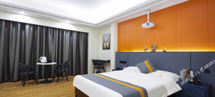 小鹿辰客酒店(儋州那大镇夏日广场店)图片