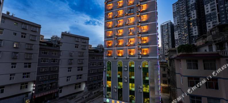 四季春酒店(利川高铁站东方城店)图片