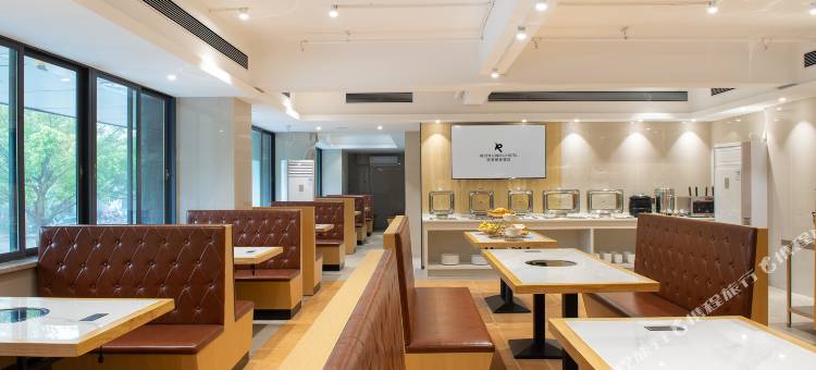 丽呈朗誉酒店(湛江椹川大道中鼎盛广场店)图片