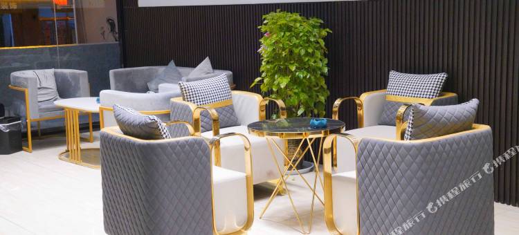 师宗九臻邸苑酒店图片