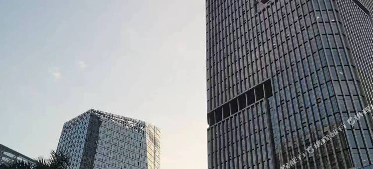 轻享·轻奢美宿(台江金融街万达店)图片