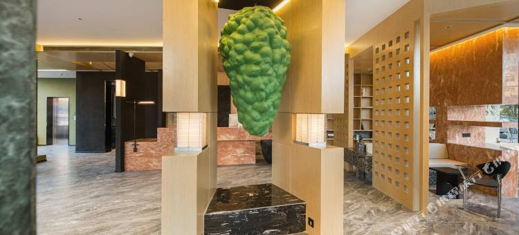 兰汀酒店(青岛五四广场高雄路地铁站店)图片