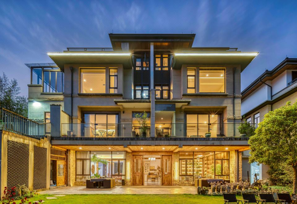 PANAN TONGLU HOTEL Hotel Overview