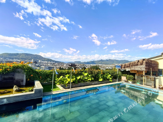 腾冲开臣温泉酒店