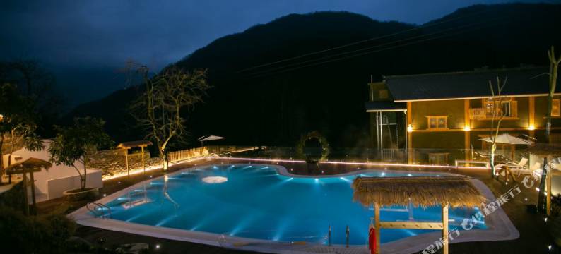 木林森·云上坐望温泉民宿图片