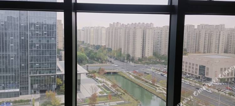 几里时光民宿(平江万达店)图片