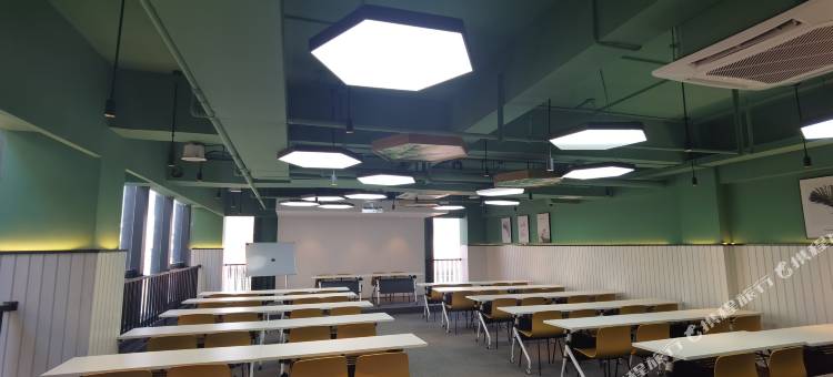 银座精宿酒店(济南莱芜旅发印象城凤城西大街店)图片