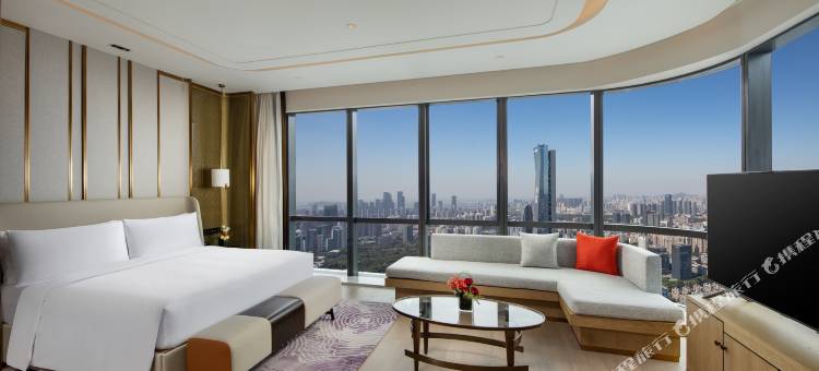 深圳南山深铁皇冠假日酒店图片