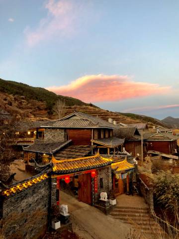 泸沽湖呆草客栈