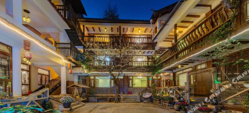 丽江月之皎观景客栈图片