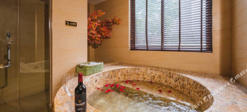 南京鹿鸣山居图片