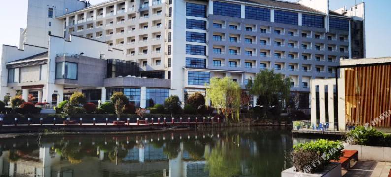 昆山锦溪湖大酒店图片