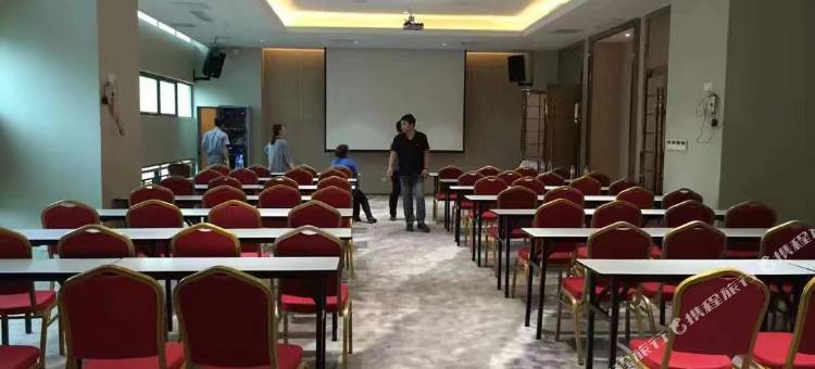 设计师之家精品公寓(重庆观音桥步行街时代中心店)图片