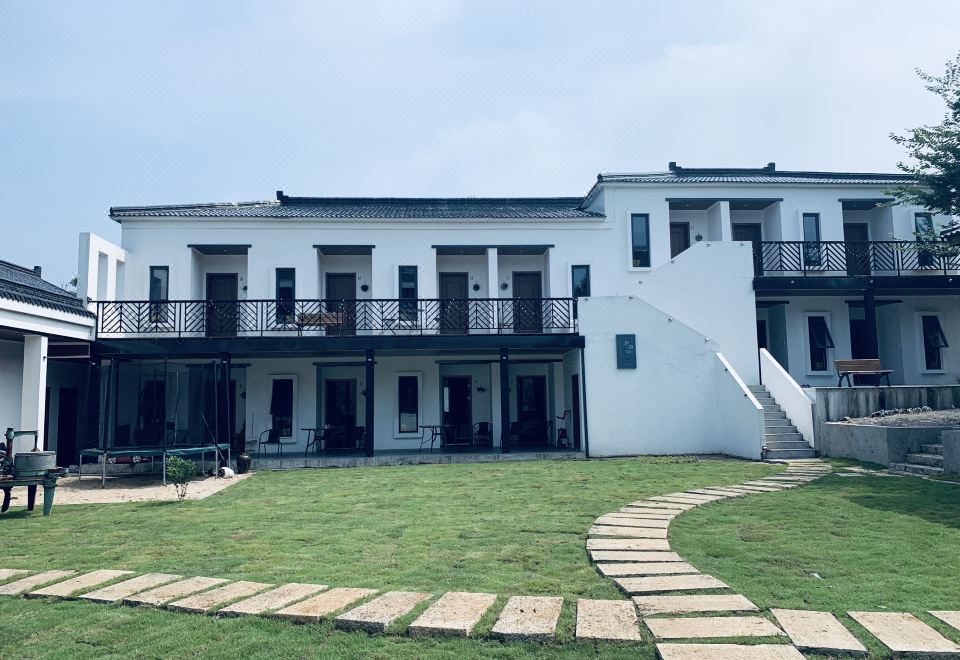 Hotel Overview
