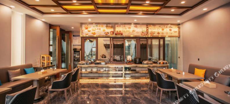 沧源佤山王朝酒店图片