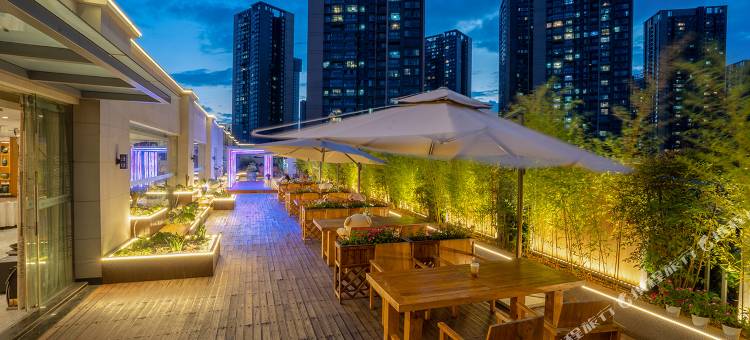 昆明泰逸东辉花园酒店(世纪城海乐世界购物中心店)图片