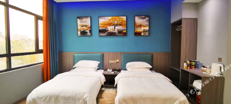 云上酒店(方城张骞大道店)图片